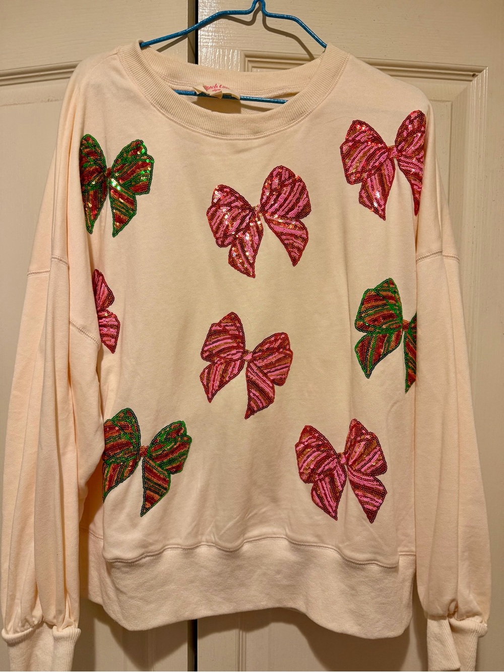 Peach Love California Cream Christmas Sweatshirt with Sequin Bows Size SM- NWOT